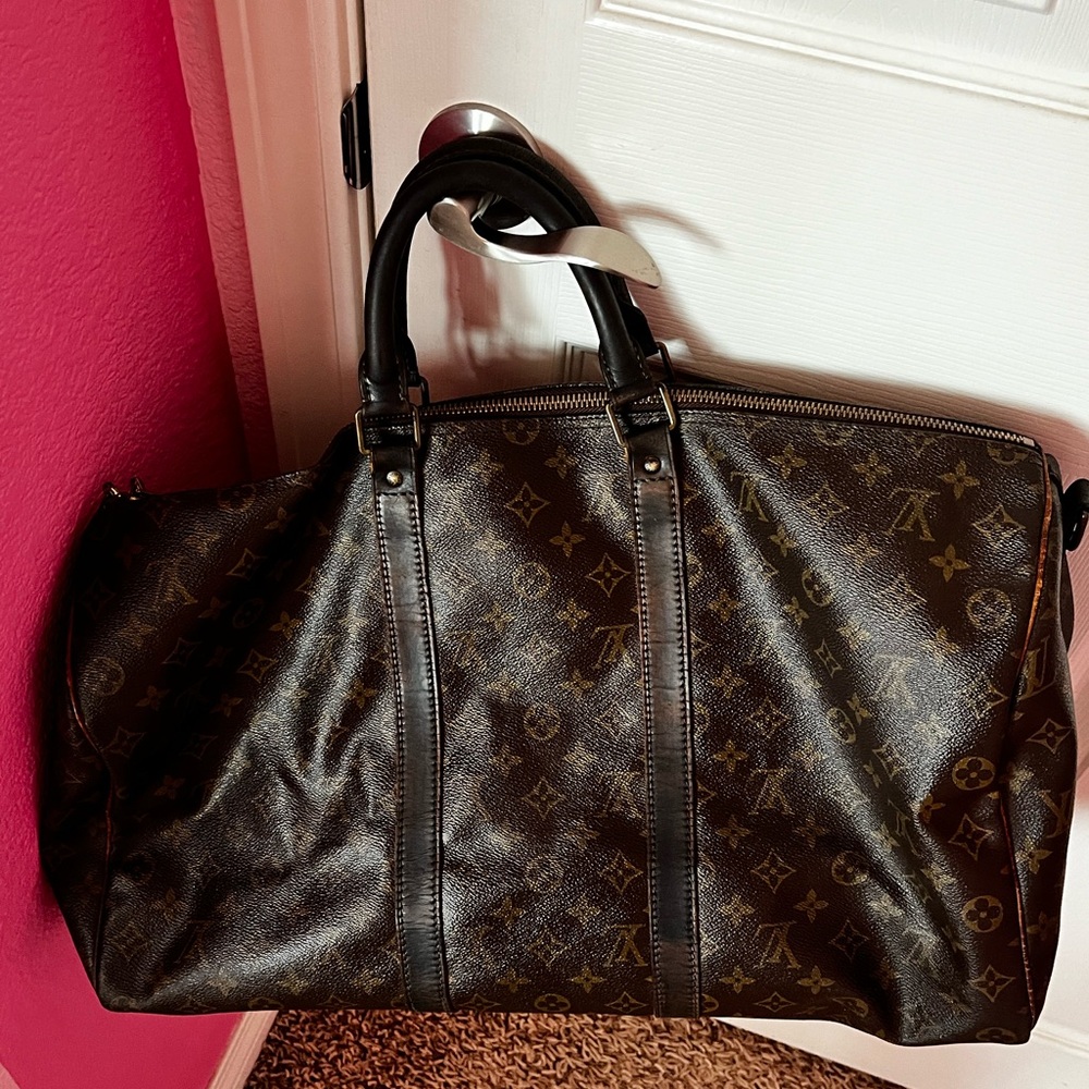 Beautiful Louis Vuitton Monogram Keepall 50 DuffleTravel Bag